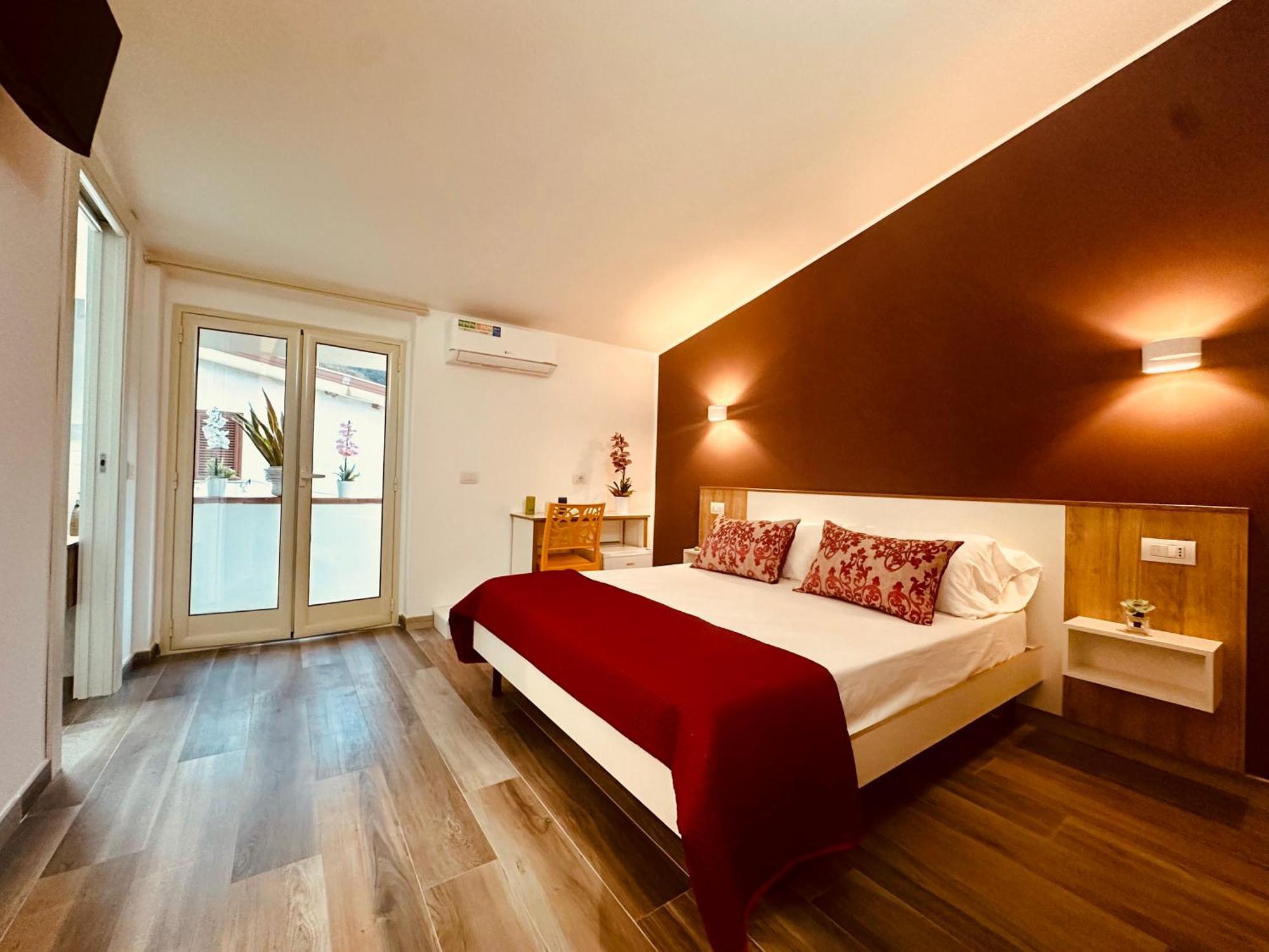 B&B The Sun - Family Rooms Тропеа Екстериор снимка