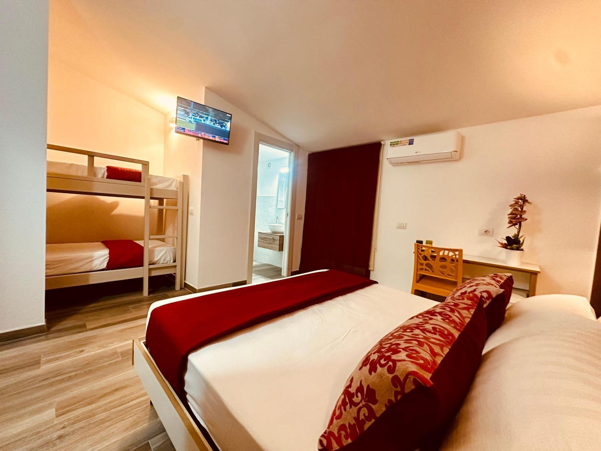 B&B The Sun - Family Rooms Тропеа Екстериор снимка